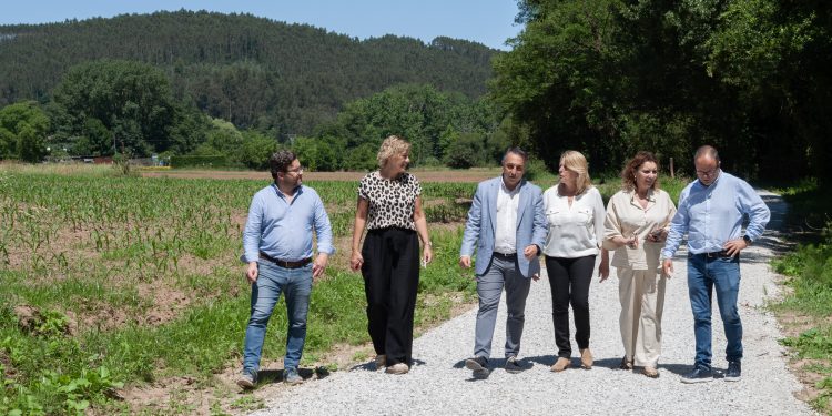 El Gobierno de Cantabria y el Ayuntamiento de Piélagos mejoran la red de caminos rurales en Vioño y otras localidades del municipio
