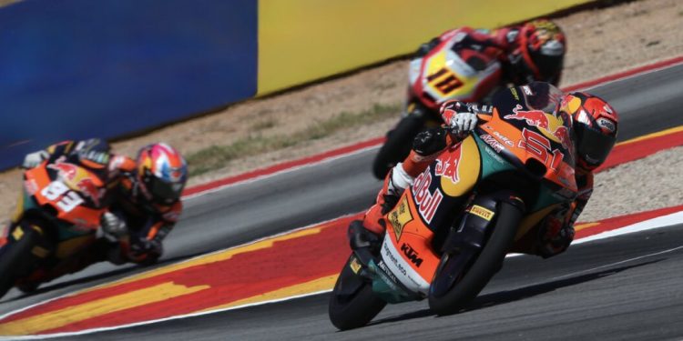Brian Uriarte termina quinto en Aragón y se mantiene cuarto en la general de Moto3