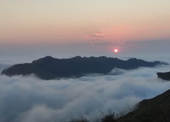 El eclipse deja una Cantabria a oscuras, con mejor visibilidad en el sur y nubes en la costa