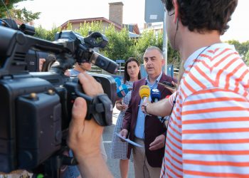 Roberto Media asegura que no se cambiará «ni una sola coma» de la Ley del Suelo pese a las críticas del PRC y el PSOE